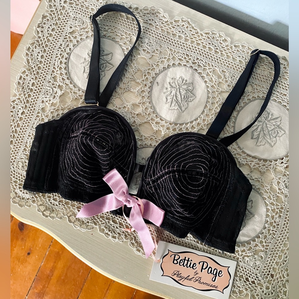 Bettie Page Overwire Bra - removable straps by Playful Promises